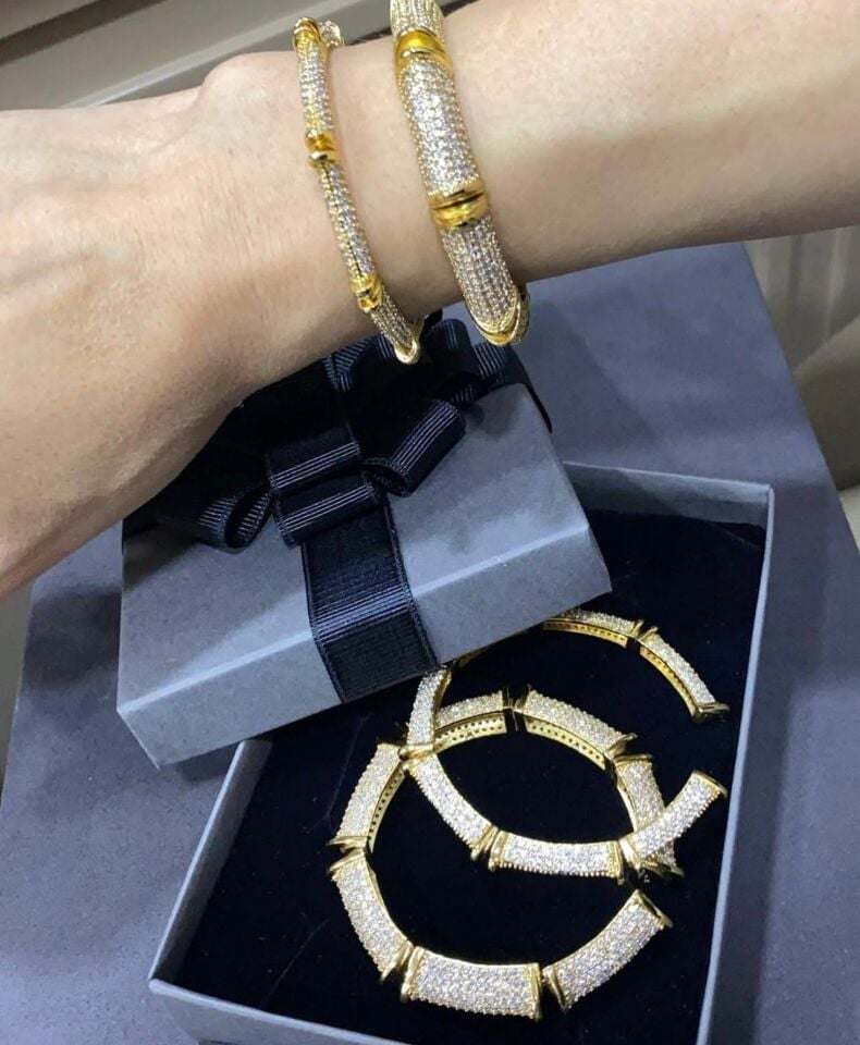 ALTIN KAPLAMA TAŞLI  İNCE KEMİK BİLEKLİK