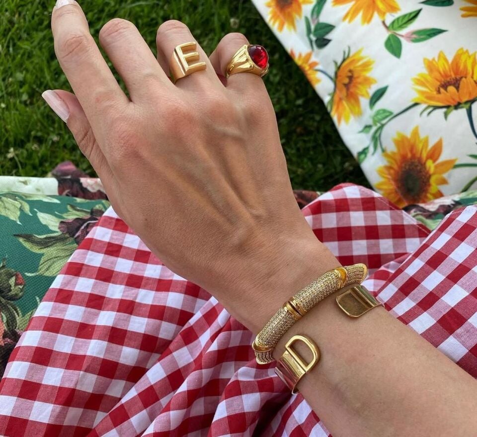 ALTIN KAPLAMA HARF KELEPÇE BİLEKLİK