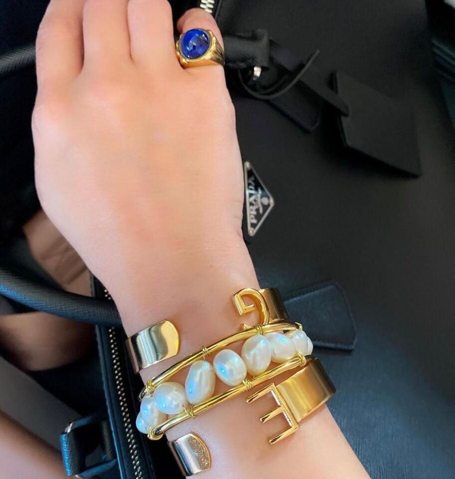 ALTIN KAPLAMA HARF KELEPÇE BİLEKLİK