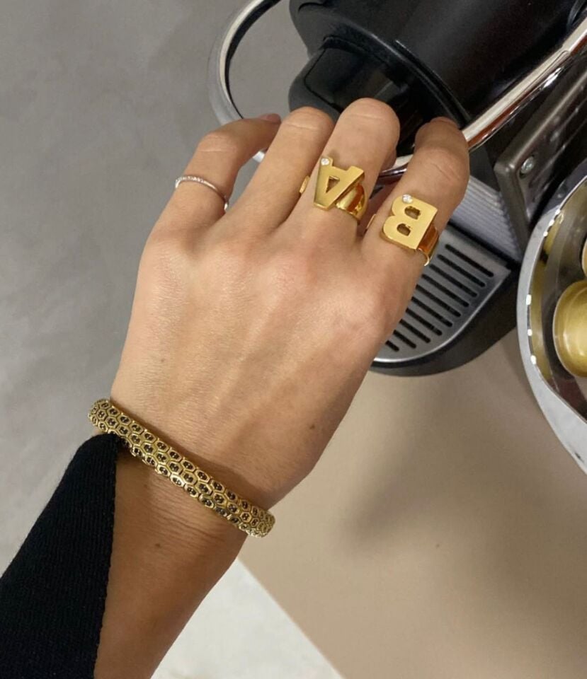 ALTIN KAPLAMA TAŞLI HARF YÜZÜK